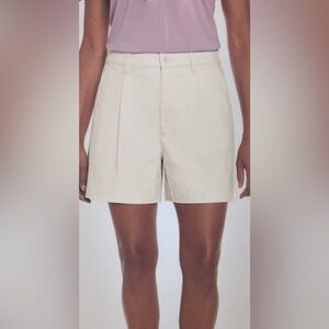 Banana Republic Pleat Front Short